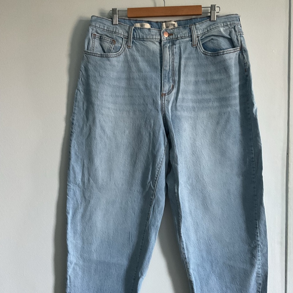 🚫SOLD🚫Universal Threads High Rise Balloon Jeans - Picture 2 of 9